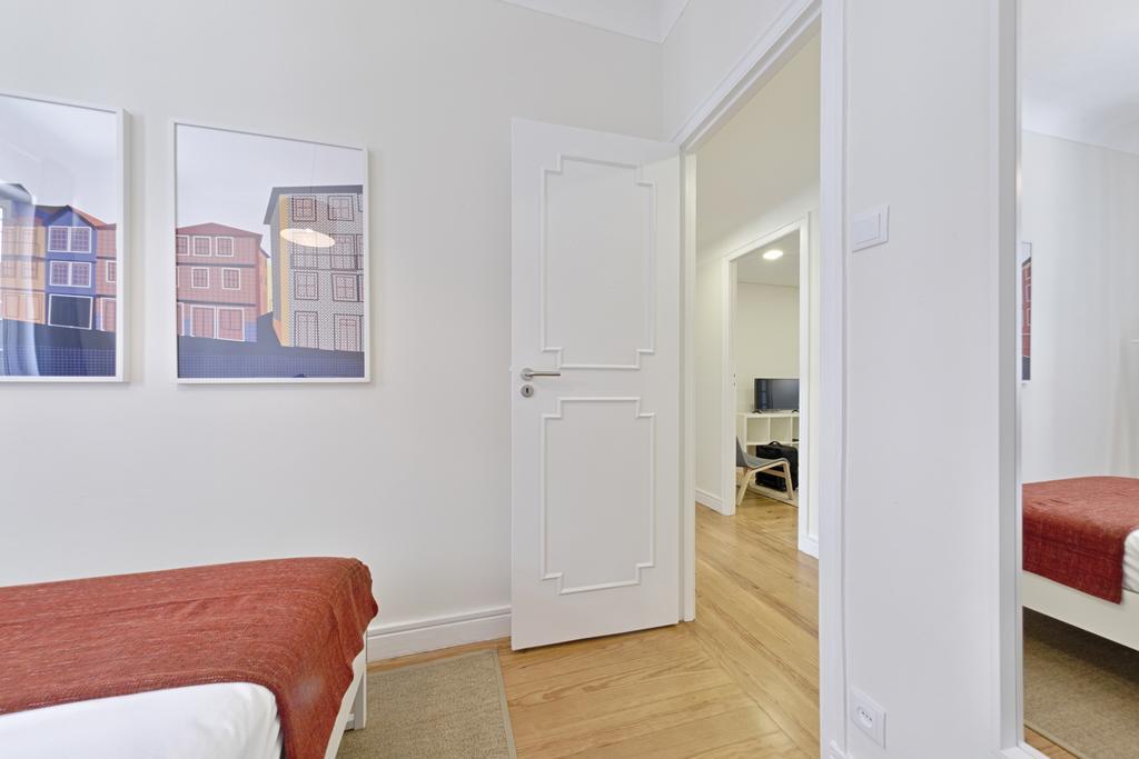 Sleep In Centre Apartment Porto Bagian luar foto